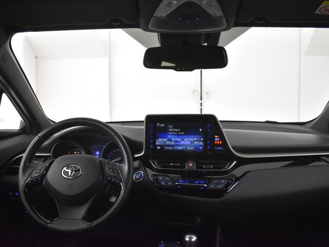 Toyota C-HR 1.8 Hybrid Dynamic | Stoelverwarming | Carplay | DAB