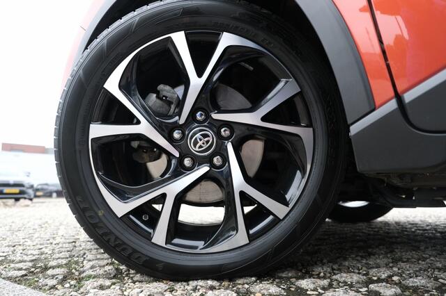 Toyota C-HR 1.8 Hybrid 122PK Dynamic Automaat | Apple Carplay / Android Auto