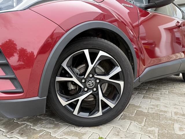Toyota C-HR 1.8 Hyride Sport | JBL | Bi-Tone | Stoelverwarming
