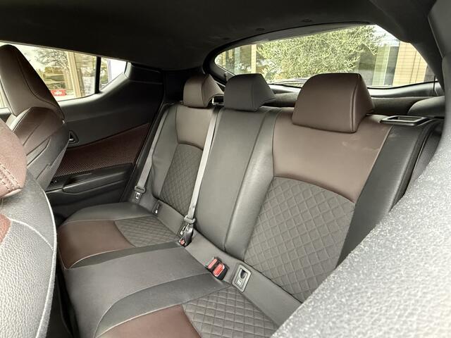 Toyota C-HR 1.8 Hybrid Premium | PDC + camera | Stoelverw | JBL | Blindspot