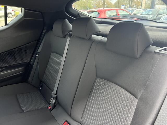 Toyota C-HR 1.8 Hybrid Style | All Seasons | Parkeersensoren V+A | Blindspot