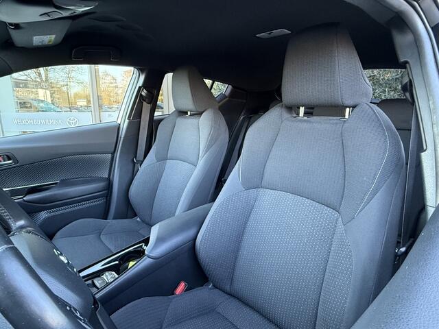 Toyota C-HR 1.8 Hybrid Dynamic Plus | Trekhaak | All Season | Navigatie