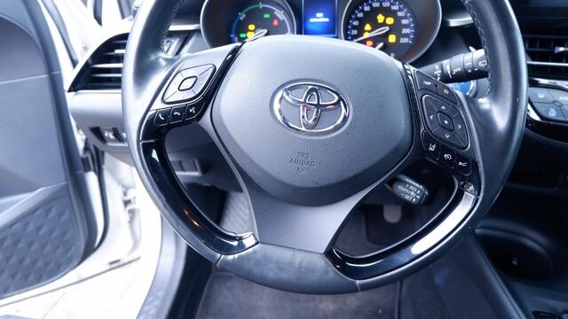 Toyota C-HR 1.8 Hybrid Dynamic Navi/Cruise/Afn.trekhaak/Stoelverw.