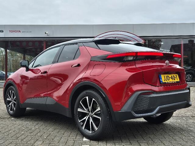 Toyota C-HR 1.8 Hybrid 140 Dynamic Bi-Tone Premium Rood | 2025