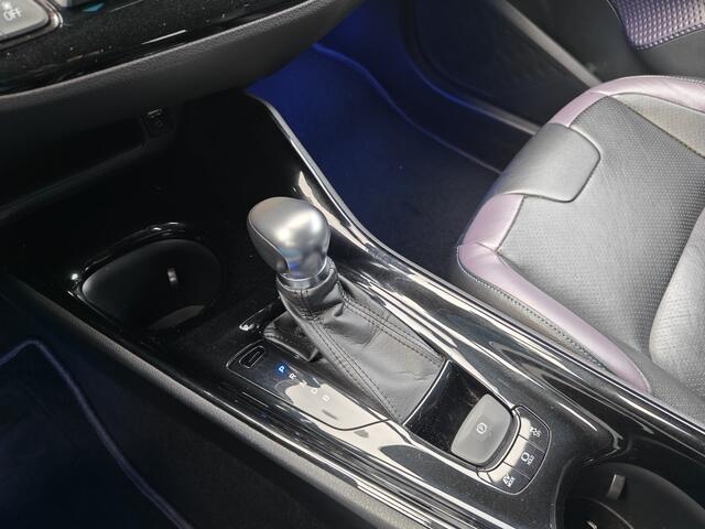 Toyota C-HR 1.8 Hybrid Bi-Tone |