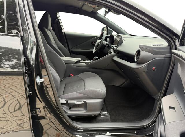 Toyota C-HR 2.0 PHEV 220 Dynamic I Direct leverbaar I Navi I Keyless