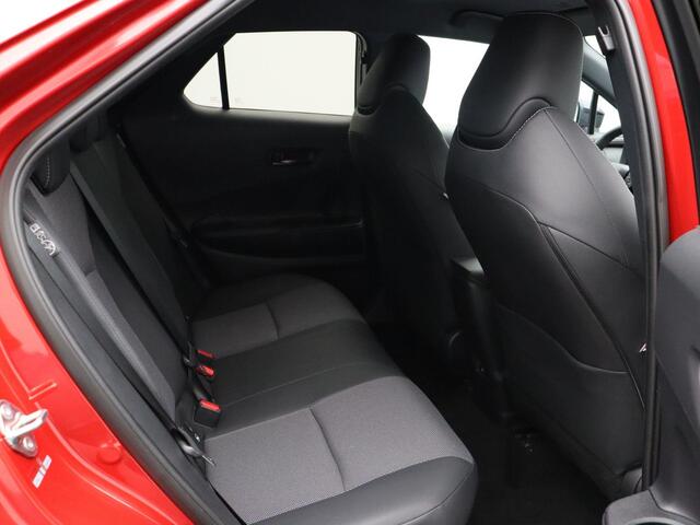 Toyota C-HR 1.8 Hybrid Executive | Stoel, Stuur en Voorruitverwarming | Elektrisch Verstelbare bestuurdersstoel | 10 jaar Garantie |