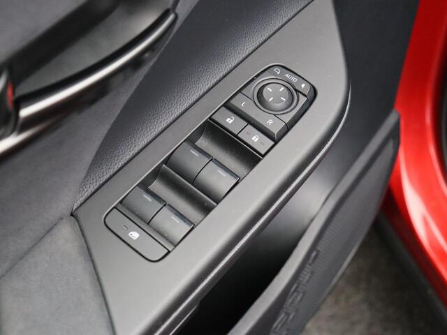 Toyota C-HR 1.8 Hybrid Executive | Stoel, Stuur en Voorruitverwarming | Elektrisch Verstelbare bestuurdersstoel | 10 jaar Garantie |