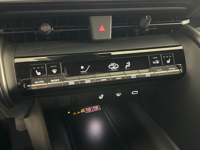 Toyota C-HR CH-R 2.0 PHEV First Edition | 223 PK | Navigatie | Elektrische Achterklep