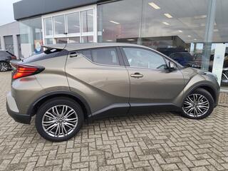 toyota-c-hr-1.8-hybrid-executive--