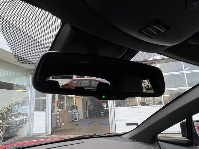 Toyota C-HR 1.8 Hybrid Business Plus | Trekhaak | Stoelverwarming | Sensoren