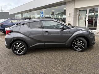 toyota-c-hr-1.8-hybrid-business-plu