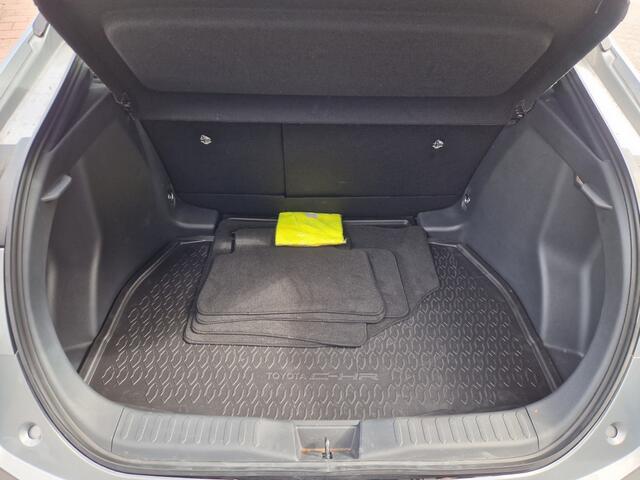 Toyota C-HR 1.8 Hyb 140 Bns Pl