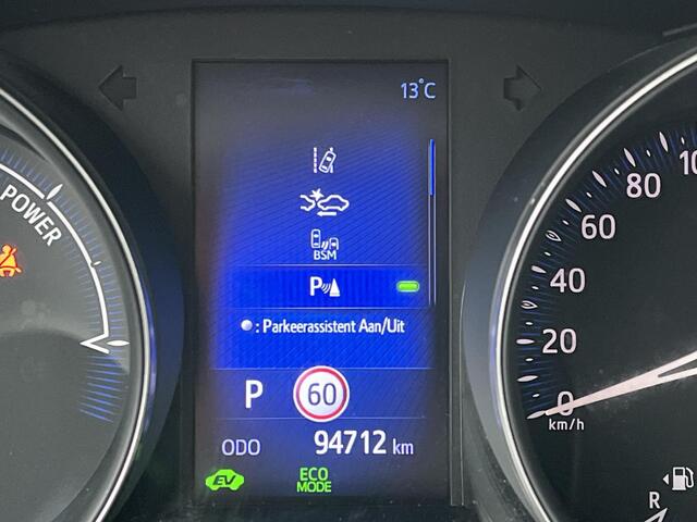 Toyota C-HR 1.8 Hybrid Executive | Stoelverwarming | Navigatie | JBL Audio | Parkeersensoren |