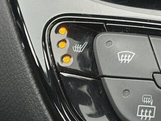 toyota-c-hr-1.8-hybrid-style-dealer