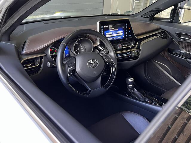 Toyota C-HR 1.8 Hybrid Executive Ultimate | Trekhaak | 18" LMV | ALL-Season | Adap.Cruise | All-in rijklaarprijs