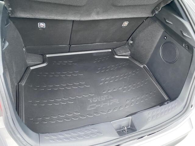 Toyota C-HR 1.8 Hybrid Executive Edition Afneembare trekhaak, JBL, parkeersensoren v&a, achteruitrij camera, dodehoek detectie, keyless, apple Carplay en/of Android auto navigatie