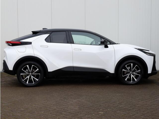Toyota C-HR 2.0 PHEV 220 Dynamic | Bi-Tone | Premium Navi | Dodehoek