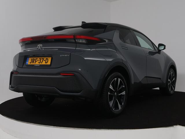 Toyota C-HR 2.0 Plug-in Hybrid 220 Dynamic | All-season banden |