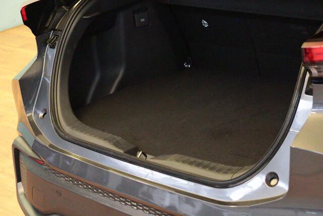 Toyota C-HR 2.0 Plug-in Hybrid 220 Dynamic | APPCONNECT | CAMERA + PDC | ADAP CRUISE | STUUR / STOELVERW | LANE-ASSIST / WARNING |