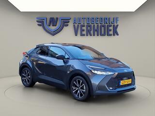 toyota-c-hr-2.0-plug-in-hybrid-220-