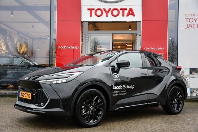 Toyota C-HR 2.0 Plug-in Hybrid 220 Black Edition Automaat 223pk | 19" zwart gepolijste lichtmetalen velgen | Premium Sportstoelen | JBL Premium Audio |