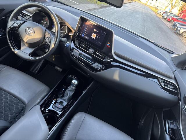 Toyota C-HR 1.8 Hybrid Executive | 06-10141018 Voor meer informatie