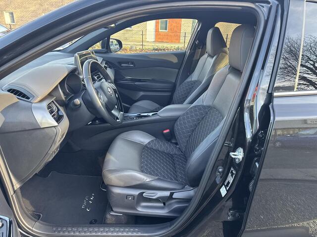 Toyota C-HR 1.8 Hybrid Executive | 06-10141018 Voor meer informatie