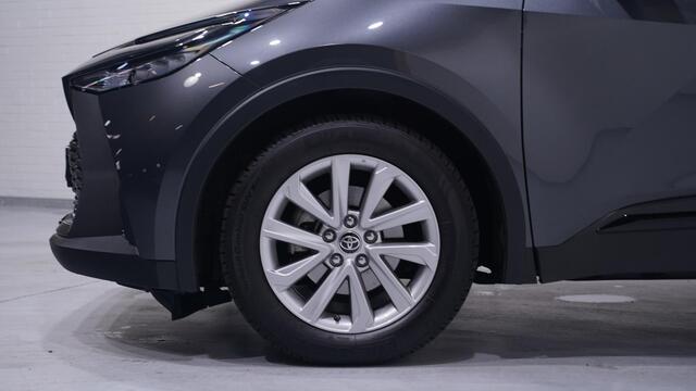 Toyota C-HR 1.8 Hybrid 140 Active Led-verlichting DAB-ontvangst ECC climate key-less start 17-inch lmv camera carplay navigatie