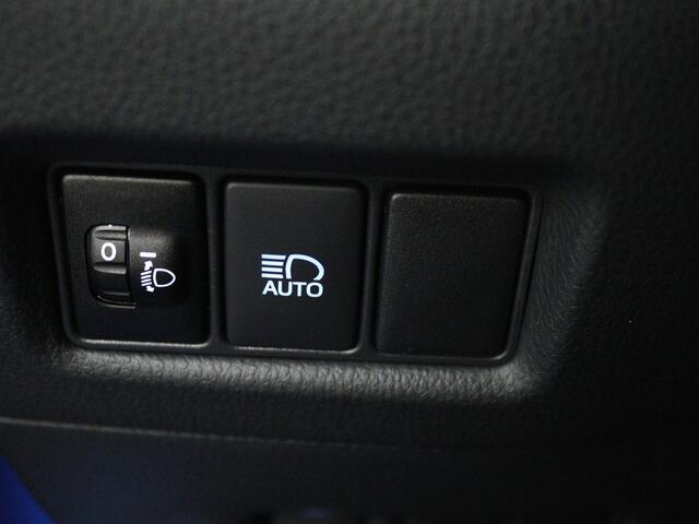 Toyota C-HR 2.0 Hybrid Style Luxury | Navigatie | JBL |