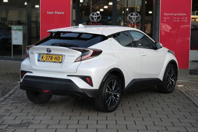 Toyota C-HR 1.8 Hybrid Executive Automaat | Parkeersensoren voor en achter |