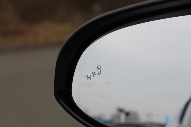 Toyota C-HR 2.0 Hybrid 184 Dynamic | Rijklaar | Trekhaak | Blind Spot | Keyless | LED | Sensoren v+a | Camera | 18" | Adap. cruise