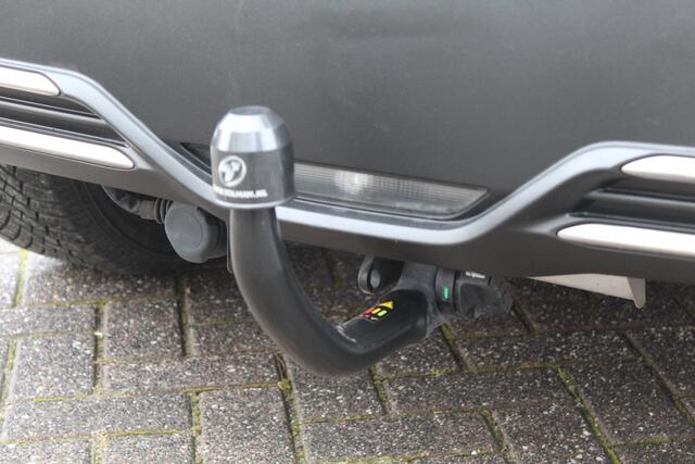 Toyota C-HR 2.0 Hybrid 184 Dynamic | Rijklaar | Trekhaak | Blind Spot | Keyless | LED | Sensoren v+a | Camera | 18" | Adap. cruise