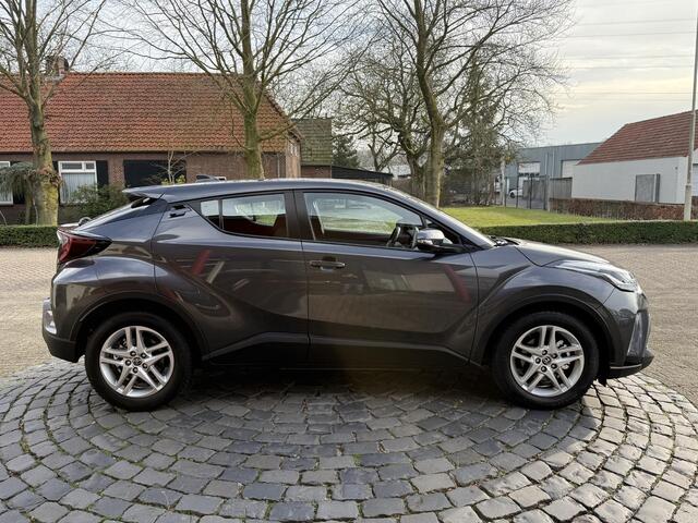 Toyota C-HR 1.8 Hybrid Dynamic | 17" LMV | Carplay | Adap.Cruise | Stoelverw. | All-in rijklaarprijs
