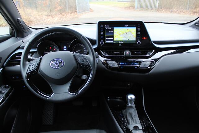 Toyota C-HR 1.8 Hybrid Style Luxury | Rijklaar | Stoelverwarming | JBL | Climate control | Apple/ Android | Dodehoekdetectie |