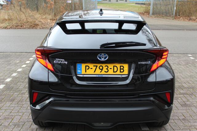 Toyota C-HR 1.8 Hybrid Style Luxury | Rijklaar | Stoelverwarming | JBL | Climate control | Apple/ Android | Dodehoekdetectie |