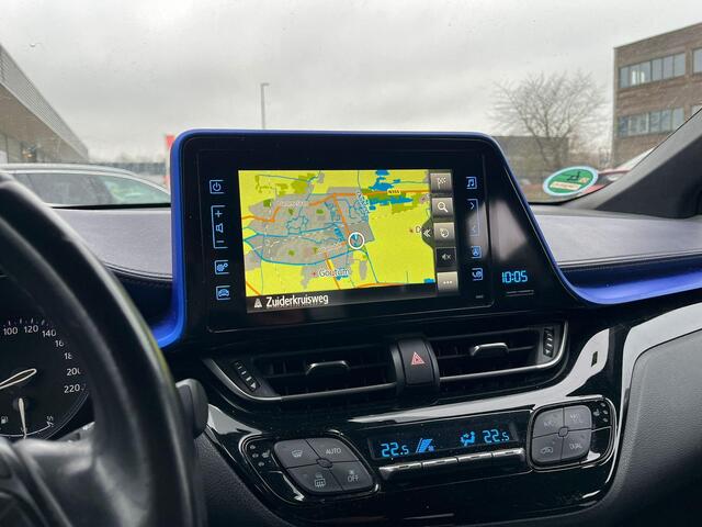 Toyota C-HR 1.8 Hybrid Bi-Tone | Stoelverwarming | Camera | Navi | Zomer & Winter Set | Dealer Onderhouden |