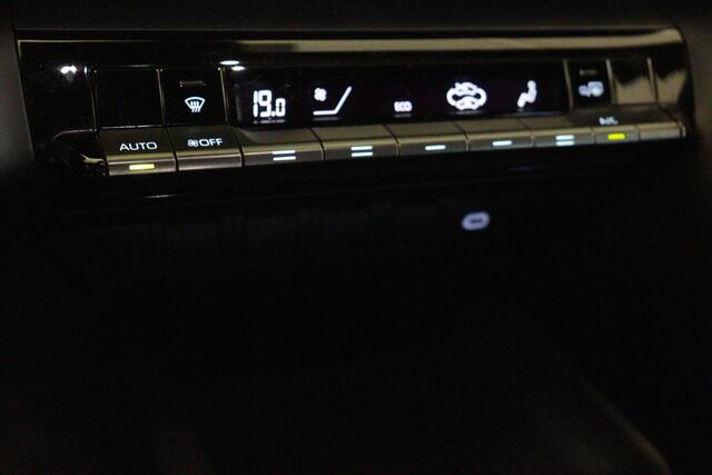 Toyota C-HR 1.8 Hybrid 140 Active | APPCONNECT | CLIMA | CAMERA | ADAP CRUISE | LANE-ASSIST / WARNING |