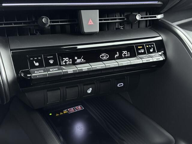 Toyota C-HR 2.0 Plug-in Hybrid 220 Black Edition | DEMO | Navigatie | Stoel en stuurverwarming | PDC | ACC |