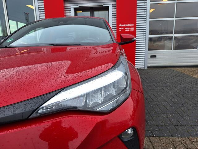 Toyota C-HR 1.8 Hybrid Dynamic Limited met trekhaak