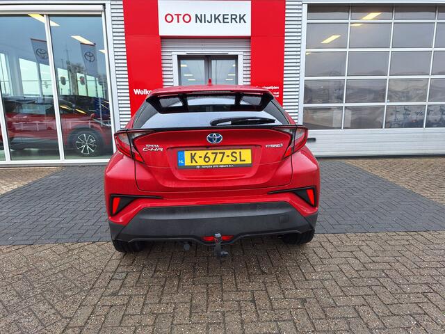 Toyota C-HR 1.8 Hybrid Dynamic Limited met trekhaak