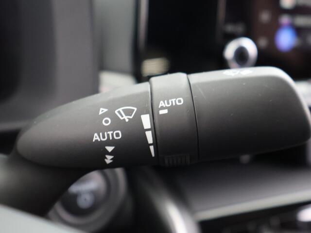 Toyota C-HR 1.8 Hybrid 140 Dynamic 3500 euro voorraadkorting! Nu of nooit!