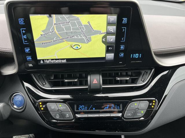 Toyota C-HR 1.8 Hybrid Executive | Navigatie | Dode hoek waarschuwing | Parkeersensoren | Stoelverwarming |