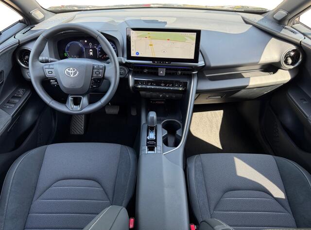 Toyota C-HR 2.0 PHEV 220 Executive I Direct leverbaar I Leder I JBL | Apple Carplay/Android Auto