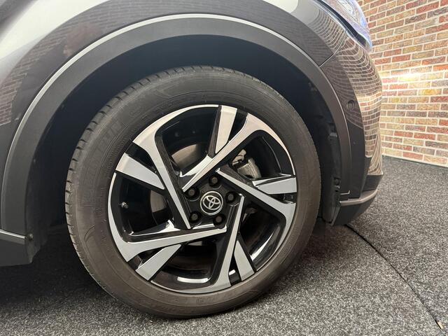 Toyota C-HR 1.8 Hybrid Bi-Tone Achteruitrijcamera | Stoel- & stuurverwarming | Keyless entry