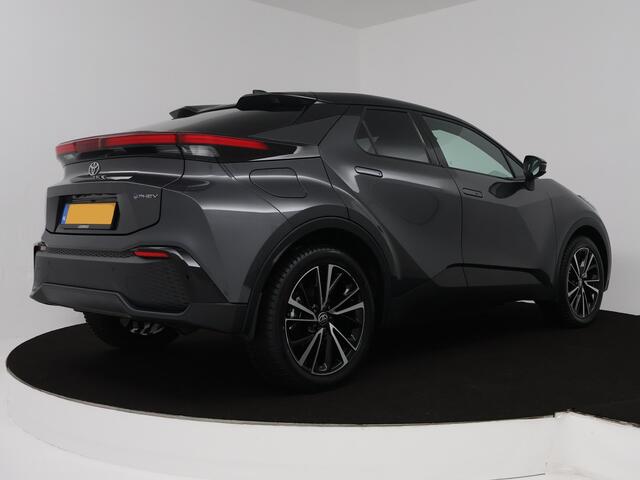 Toyota C-HR 2.0 Plug-in Hybrid 220 Executive *DEMO* | JBL geluidsysteem | Metaallak | Draadloze telefoonlader |