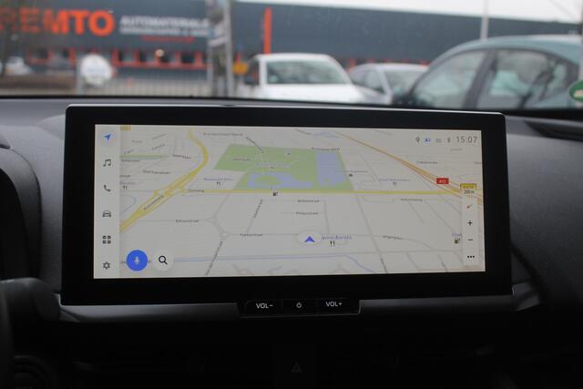 Toyota C-HR 1.8 Hybrid 140 First Edition All weather banden l Stuur + Stoel verwarming l Dodehoek sensor l Navi l Apple/ Android carplay l Adaptief cruise controll Lane Assist