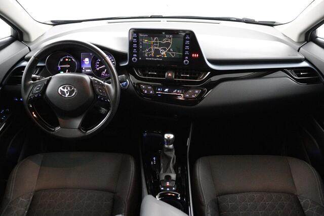 Toyota C-HR 2.0 Hybrid Dynamic | Apple Carplay/Android Auto | Cruise control adaptief | navigatiesysteem full map |