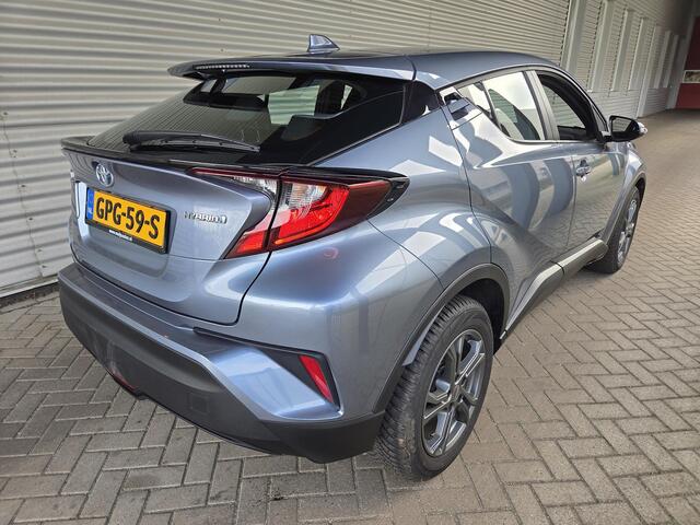 Toyota C-HR 1.8 Hybrid Business