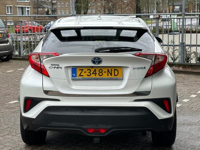 Toyota C-HR 1.8 HYBRID BI-TONE Navi Cruise Camera Telefoon Trekhaak